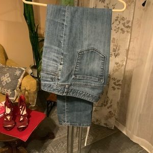 Live Event: Women Jeans